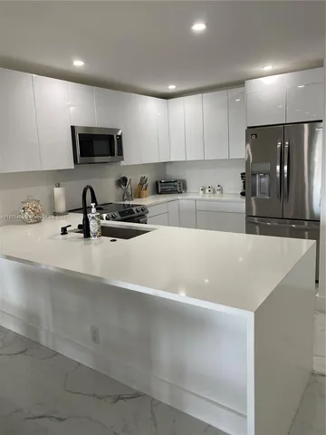 a close view of sink