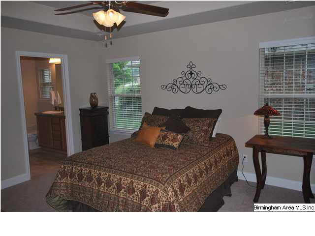 293 Stoney Trail Alabaster, AL 35114 - Photo 3 of 13