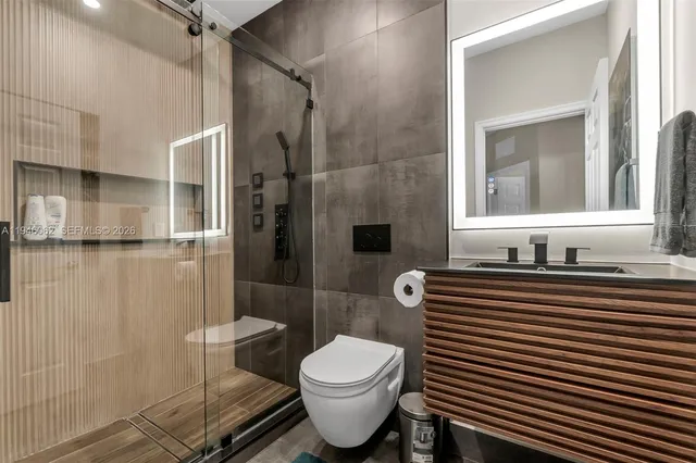 $5,000 | 4650 Santa Cruz Way, Unit 4650, Davie, FL 33314