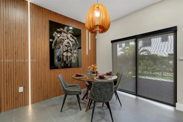 $5,000 | 4650 Santa Cruz Way, Unit 4650, Davie, FL 33314