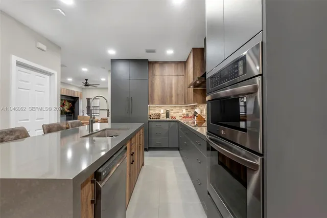 $5,000 | 4650 Santa Cruz Way, Unit 4650, Davie, FL 33314