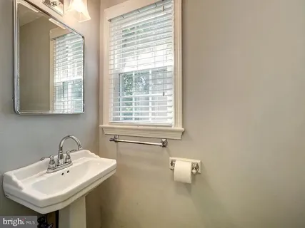 $1,150,000 | 21 Kentbury Way, Bethesda, MD 20814