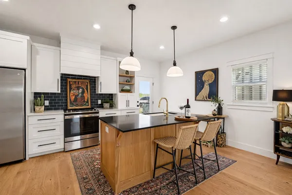 $2,699 | 416 Stagecoach Trail, San Marcos, TX 78666