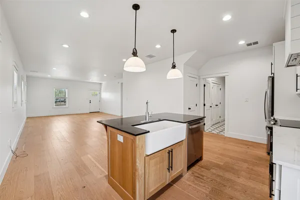 $2,699 | 416 Stagecoach Trail, San Marcos, TX 78666