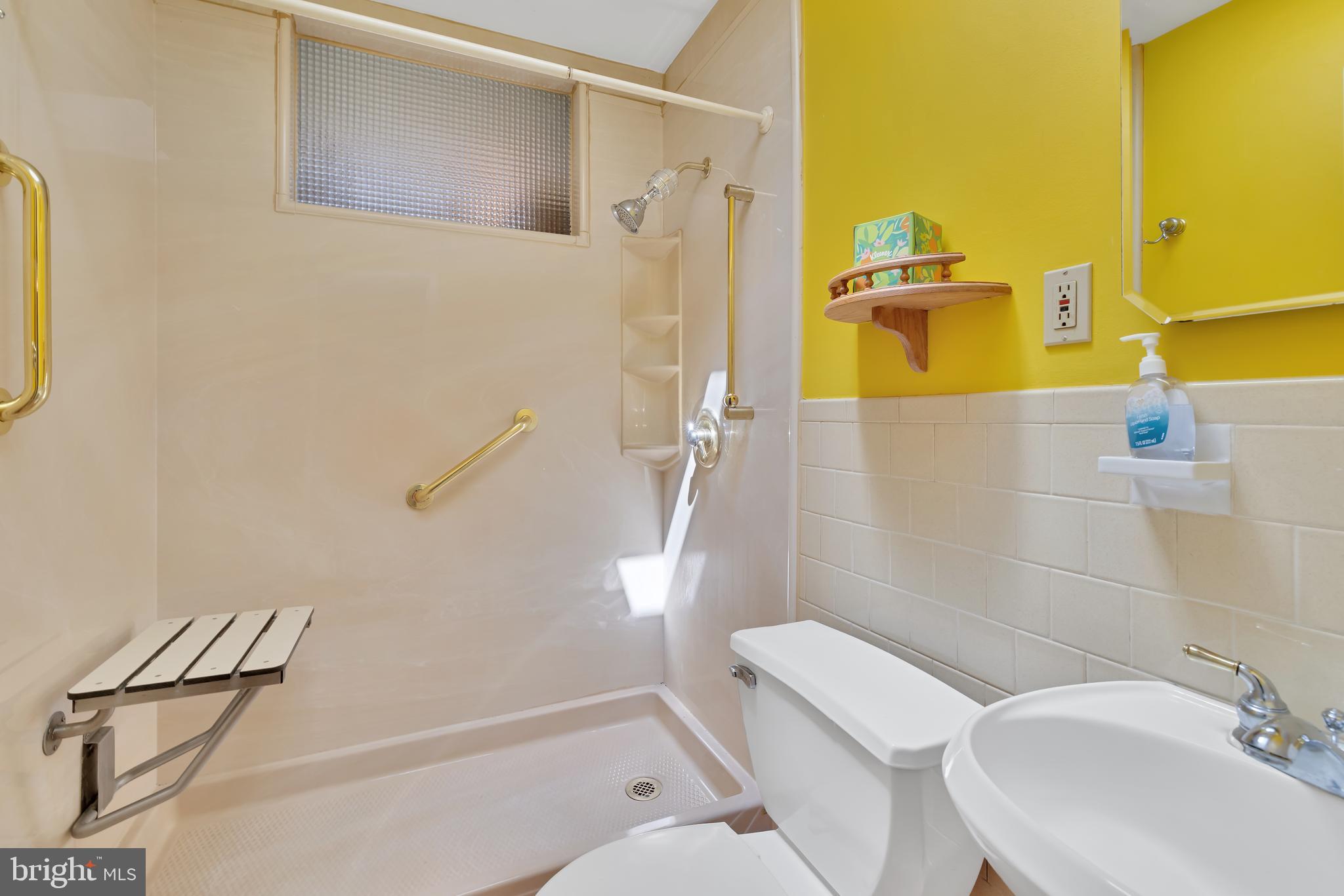 548 Paddock Road Ambler, PA 19002 - Photo 13 of 19