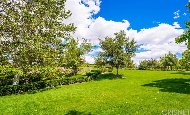 27253 Baviera Way Valencia, CA 91381 - Photo 2 of 45