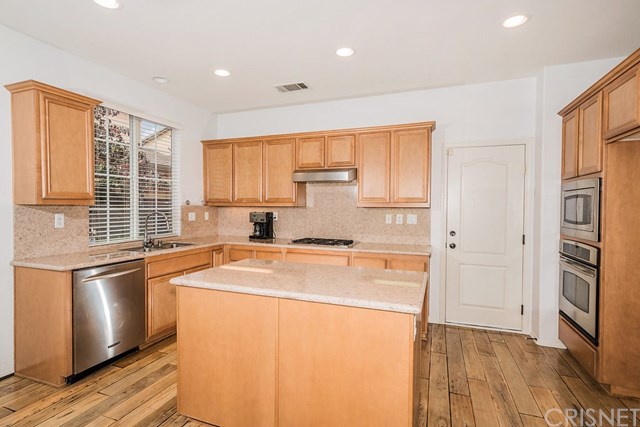 27253 Baviera Way Valencia, CA 91381 - Photo 18 of 45