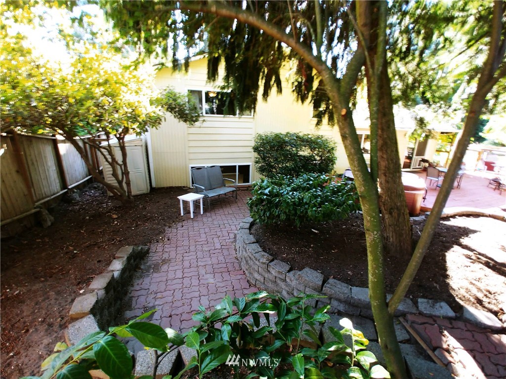 19711 34th Drive Southeast Bothell, WA 98012 - Photo 3 of 16