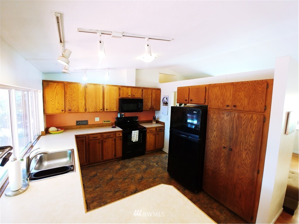 19711 34th Drive Southeast Bothell, WA 98012 - Photo 6 of 16