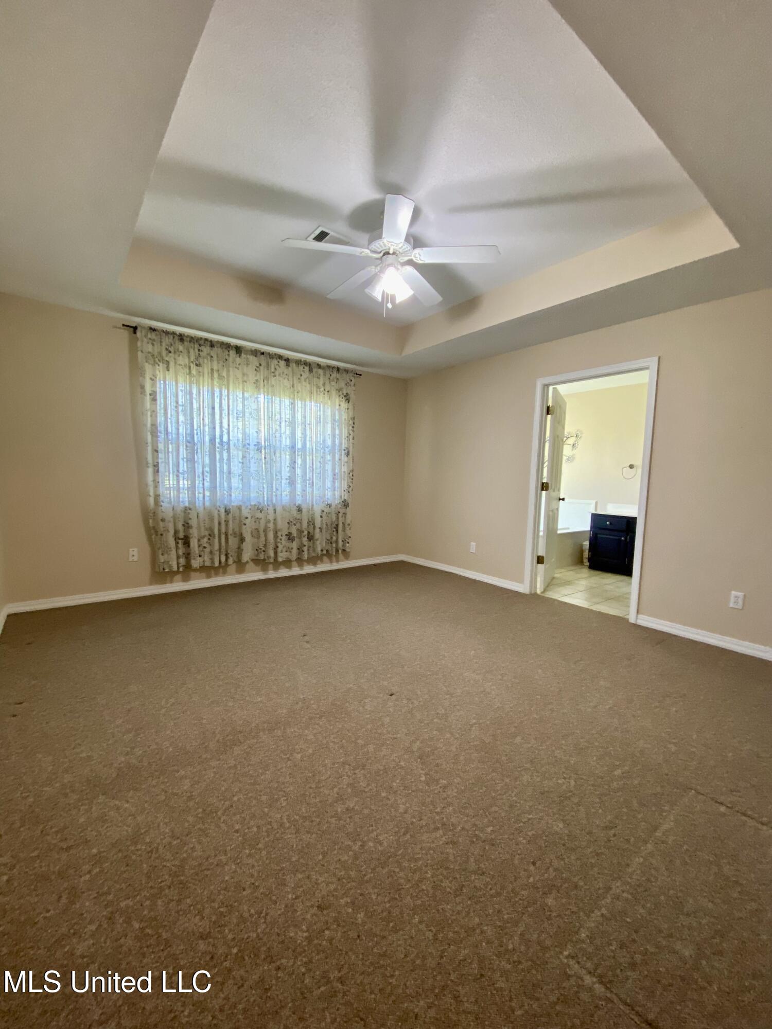 435 Millbrook Parkway Picayune, MS 39466 - Photo 11 of 29 11A, IMG_5330