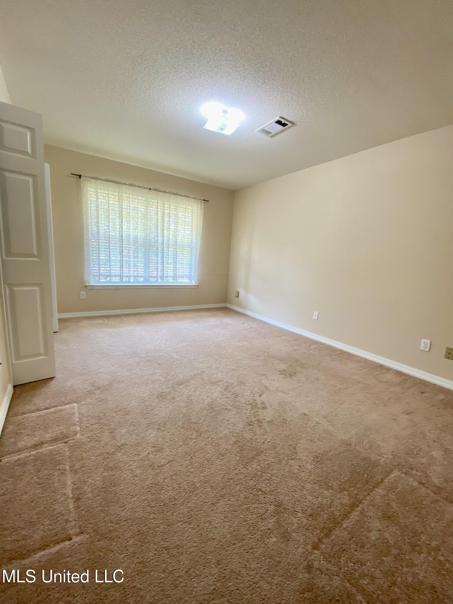 435 Millbrook Parkway Picayune, MS 39466 - Photo 20 of 29 18, IMG_5338