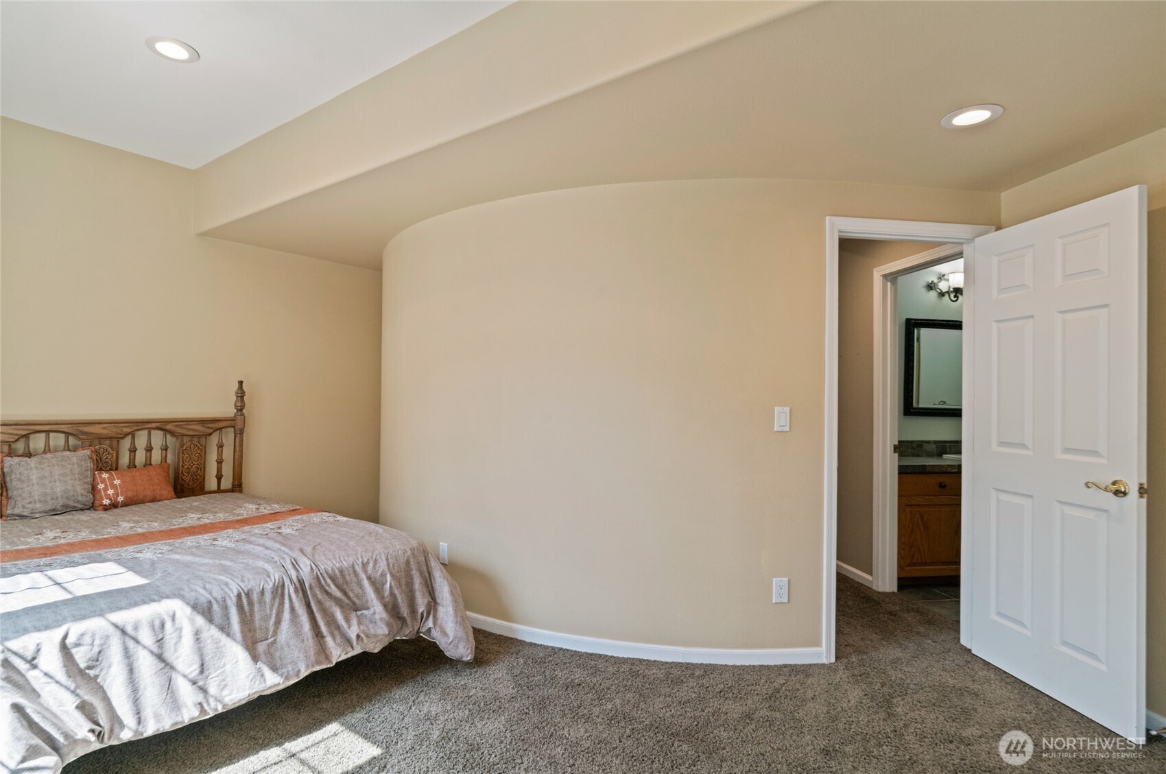 2035 # 2 Canyon Road Wenatchee, WA 98801 - Photo 34 of 39 Gallery Image 34