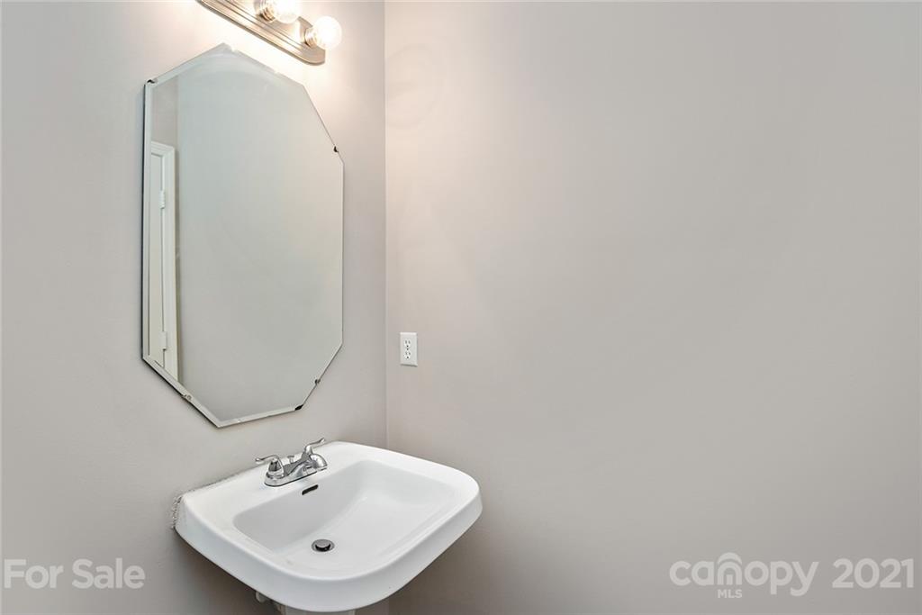 16017 Hollingbourne Road Huntersville, NC 28078 - Photo 13 of 30 Gallery Image 13