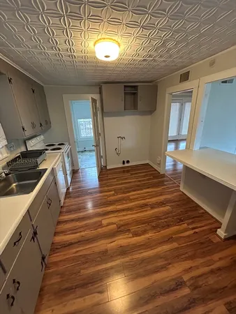 $1,300 | 272 North Main Street, Unit 1, North Brookfield, MA 01535