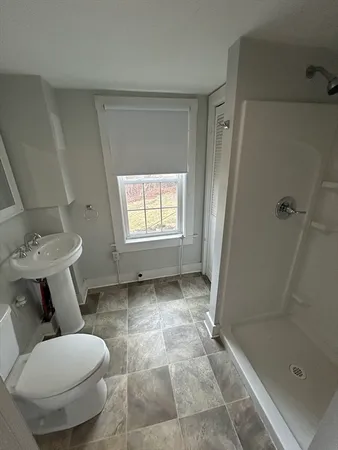 $1,300 | 272 North Main Street, Unit 1, North Brookfield, MA 01535