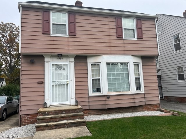 1227 Winston Road Cleveland, OH 44121 - Photo 9 of 15 View of front of property