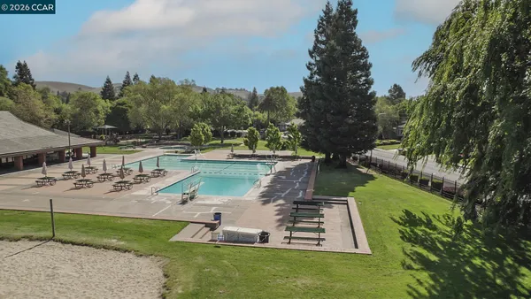 a view of a tennis court