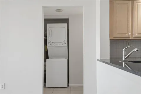 $369,000 | 6365 Bahia Del Mar Boulevard South, Unit 110, St. Petersburg, FL 33715