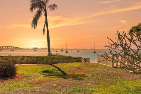 $369,000 | 6365 Bahia Del Mar Boulevard South, Unit 110, St. Petersburg, FL 33715