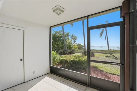 $369,000 | 6365 Bahia Del Mar Boulevard South, Unit 110, St. Petersburg, FL 33715