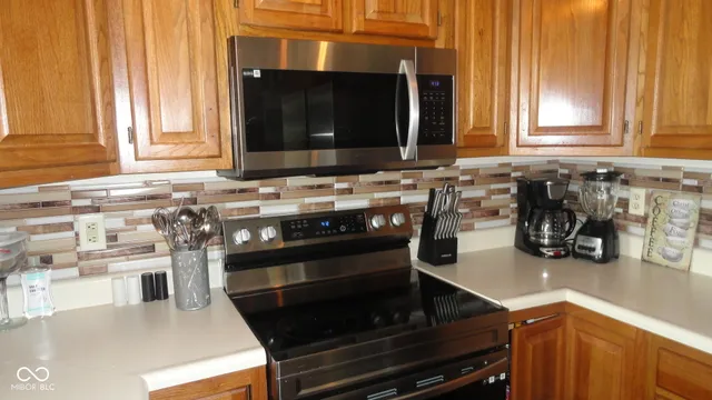 $207,900 | 7906 Windham Lake Way, Unit 11, Indianapolis, IN 46214