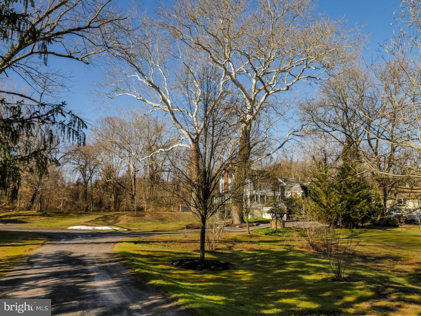 197 River Road Washington Crossing, PA 18977 - Photo 2 of 25 Gallery Image 2
