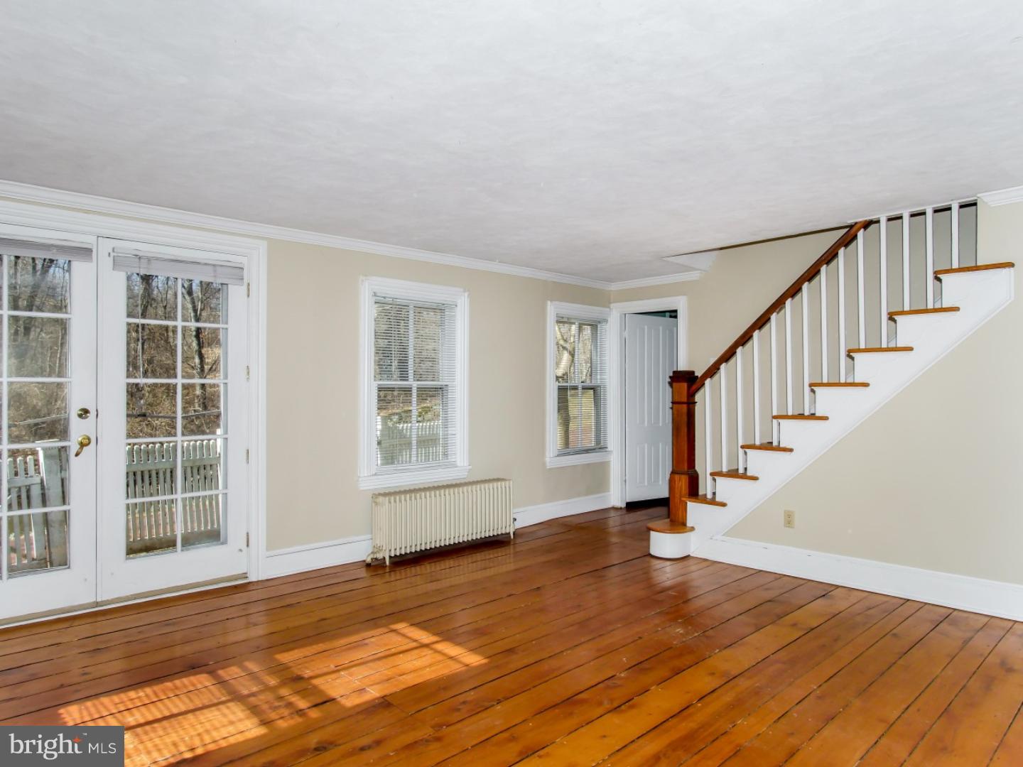 197 River Road Washington Crossing, PA 18977 - Photo 9 of 25 Living Room