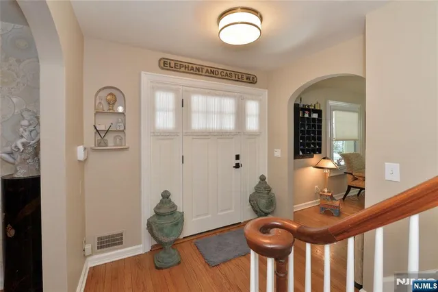 $1,699,000 | 11 Chestnut Ridge Road, Saddle River, NJ 07458