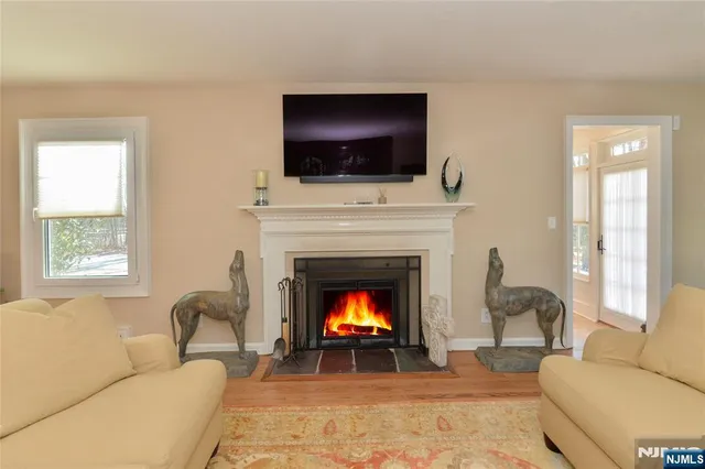 $1,699,000 | 11 Chestnut Ridge Road, Saddle River, NJ 07458