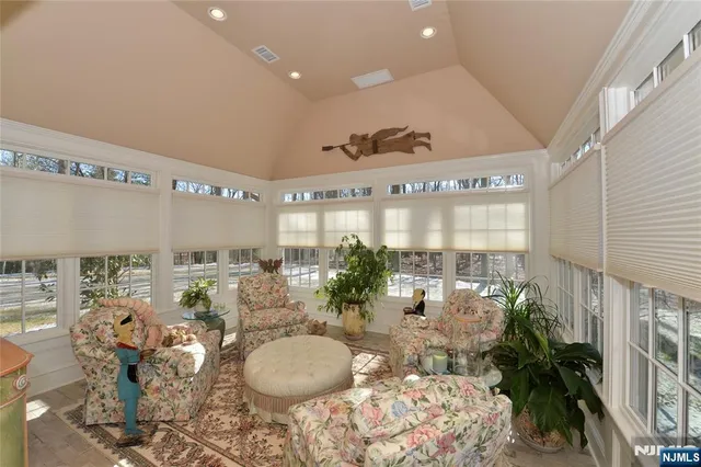 $1,699,000 | 11 Chestnut Ridge Road, Saddle River, NJ 07458