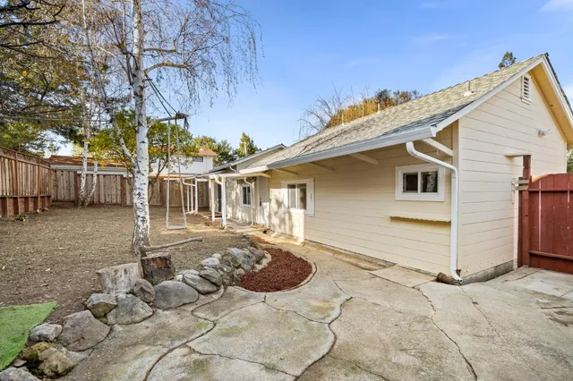 $2,950,000 | 2066 Sterling Avenue, Menlo Park, CA 94025