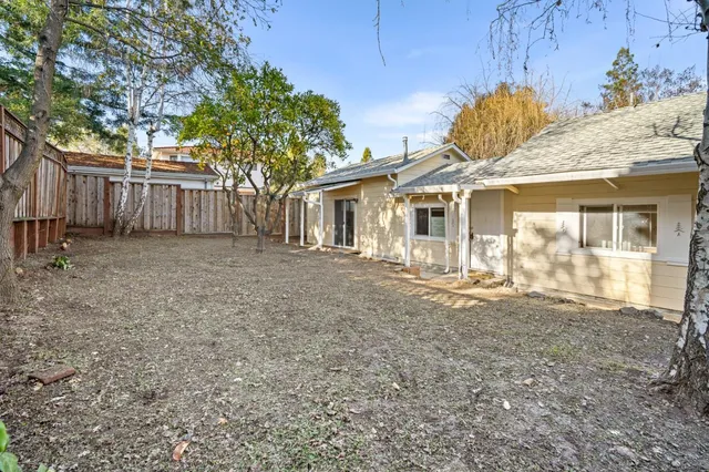 $2,950,000 | 2066 Sterling Avenue, Menlo Park, CA 94025