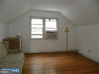 14 Preston Road Media, PA 19063 - Photo 3 of 7 an empty room with windows