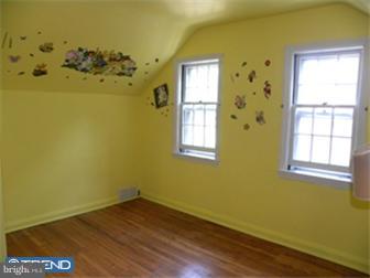 14 Preston Road Media, PA 19063 - Photo 4 of 7 a view of a room that has a window in it