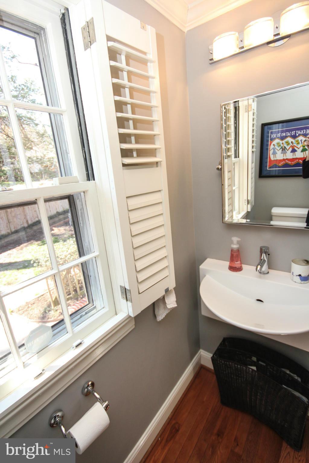 8904 Walden Road Silver Spring, MD 20901 - Photo 15 of 29 Main Level Half Bath