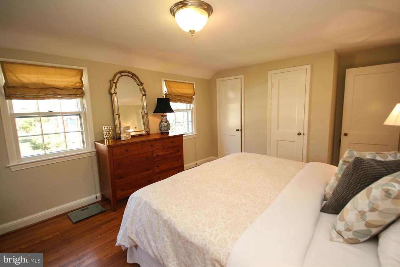 8904 Walden Road Silver Spring, MD 20901 - Photo 17 of 29 Bedroom (Master)
