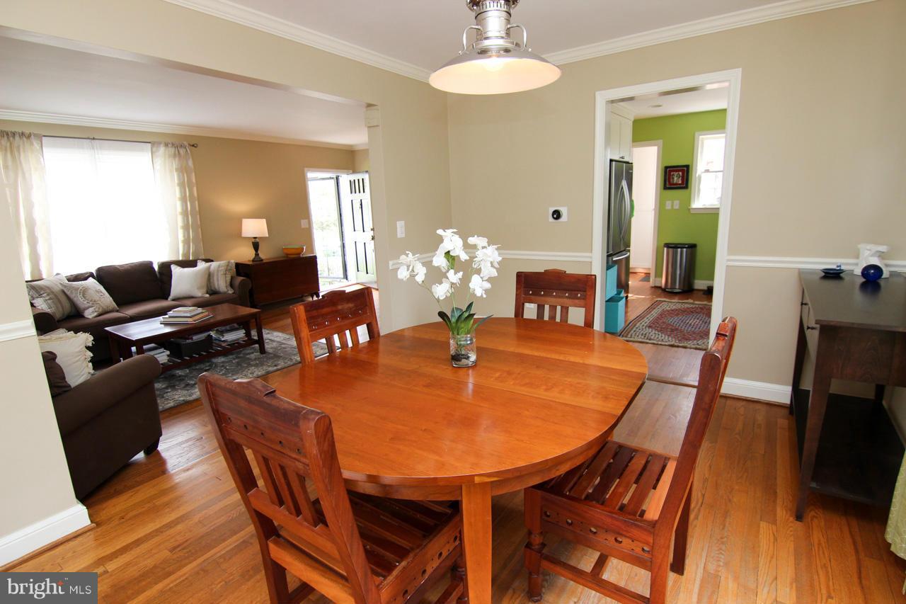 8904 Walden Road Silver Spring, MD 20901 - Photo 9 of 29 Dining Room