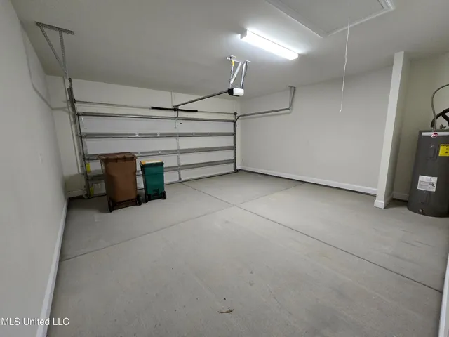 $2,100 | 18020 Evergreen Drive, Gulfport, MS 39503