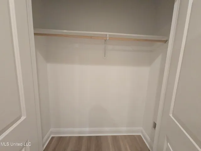 $2,100 | 18020 Evergreen Drive, Gulfport, MS 39503