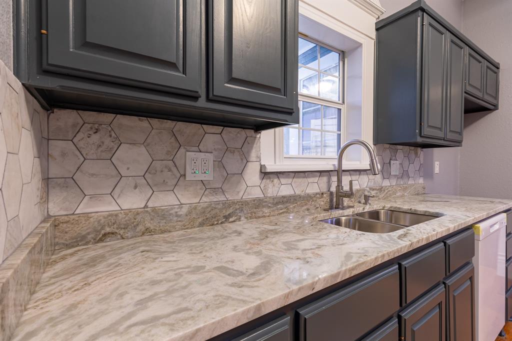 324 East Pace Street Frost, TX 76641 - Photo 16 of 40