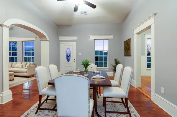 $250,000 | 324 East Pace Street, Frost, TX 76641