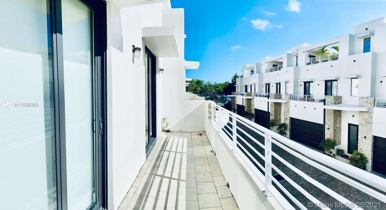 3318 Day Avenue, Unit 2 Miami, FL 33133 - Photo 23 of 29 a view of a living room with entry way