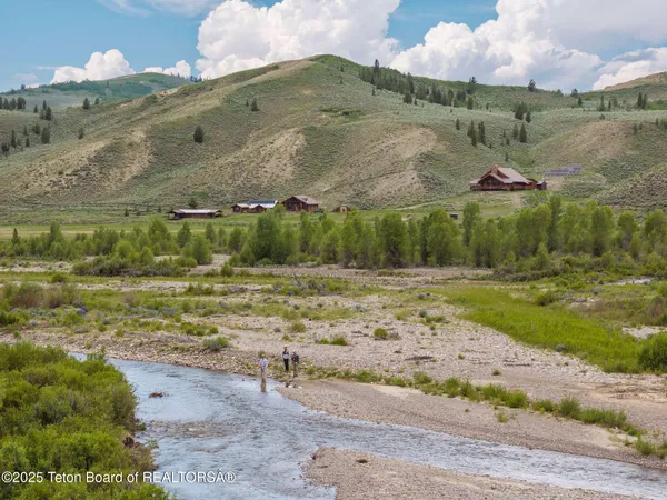 $8,900,000 | 27820 Elk Track Ranch Road, Jackson, WY 83001