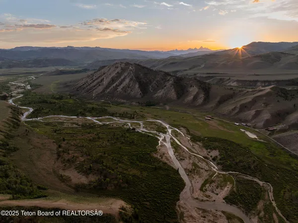 $8,900,000 | 27820 Elk Track Ranch Road, Jackson, WY 83001