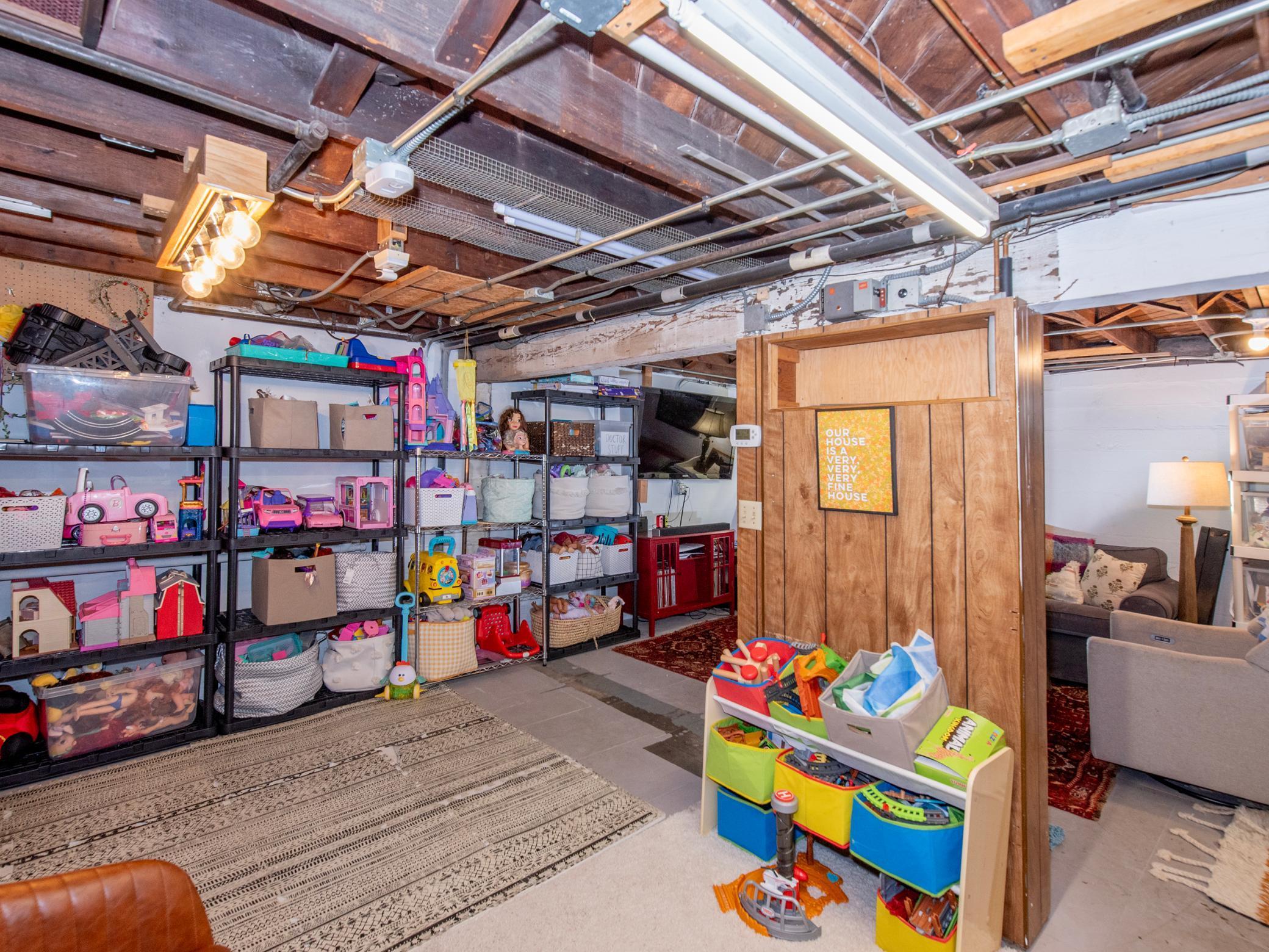 1591 Berkeley Avenue St. Paul, MN 55105 - Photo 23 of 40