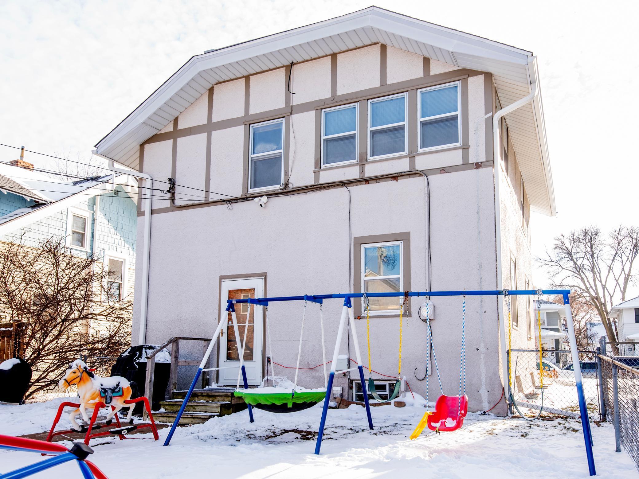 1591 Berkeley Avenue St. Paul, MN 55105 - Photo 7 of 40