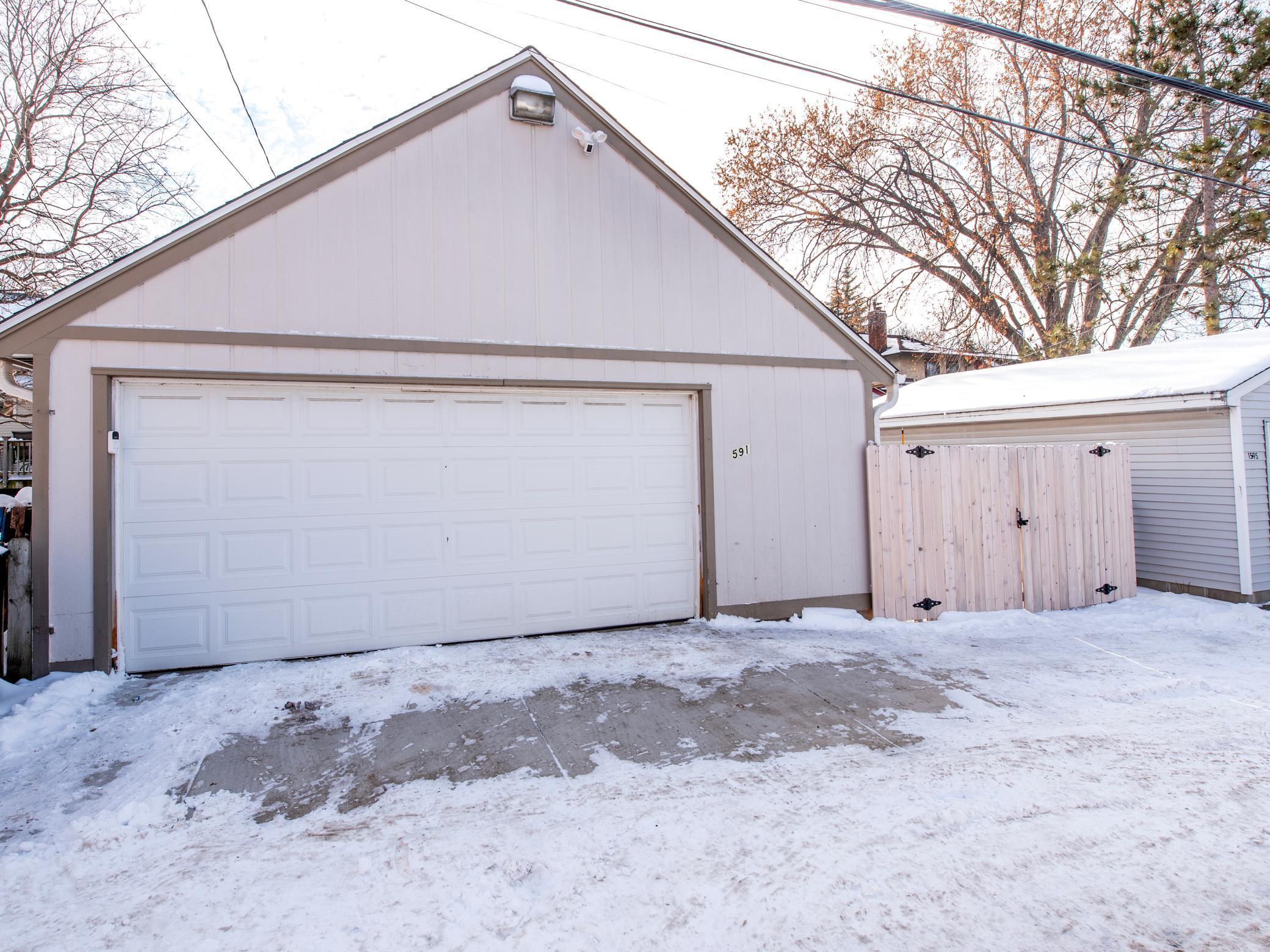 1591 Berkeley Avenue St. Paul, MN 55105 - Photo 9 of 40