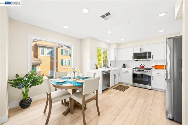 $1,099,950 | 4630 Central Parkway, Dublin, CA 94568