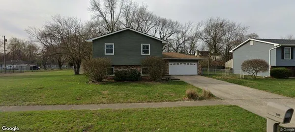 $290,000 | 209 Lincoln Avenue, Hobart, IN 46342