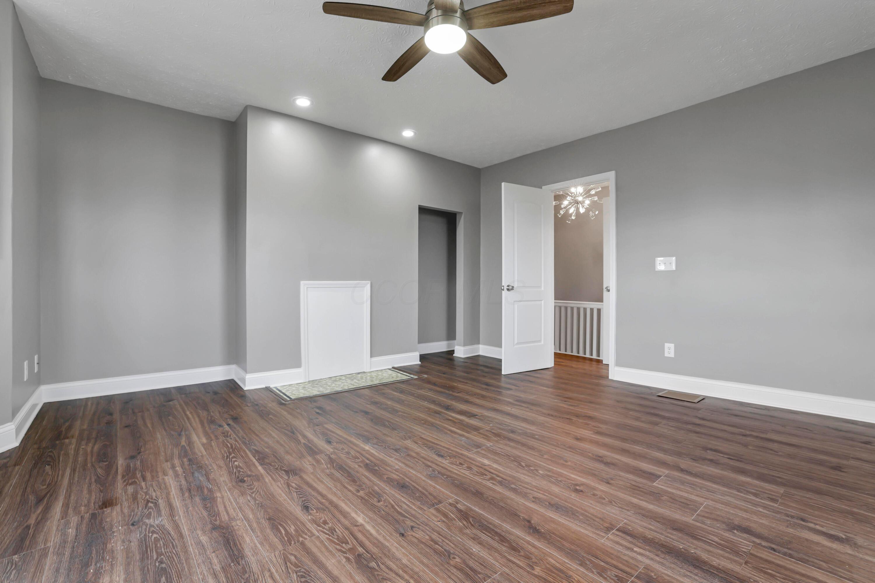 2089 Lockbourne Road Columbus, OH 43207 - Photo 20 of 22 Bedroom 5 Up